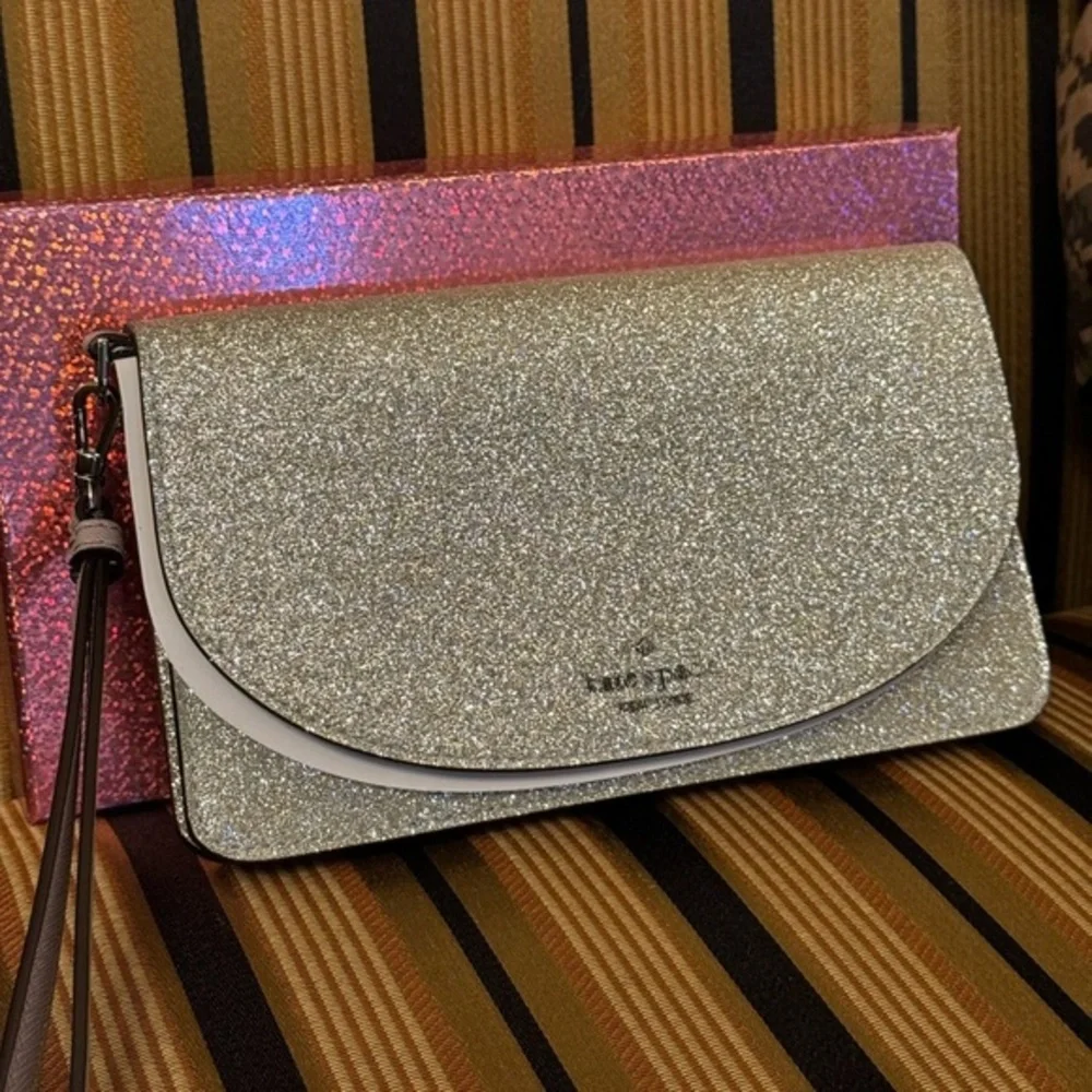 Kate spade glitter multi functional wallet /wrislet light metallic silver